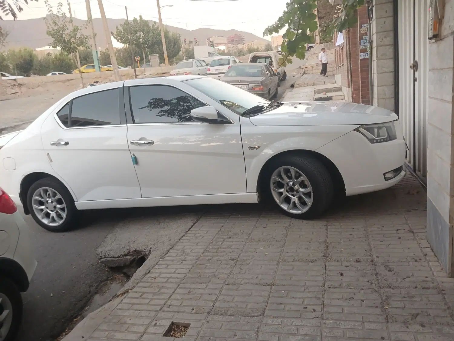 دنا پلاس توربو اتوماتیک - 1400