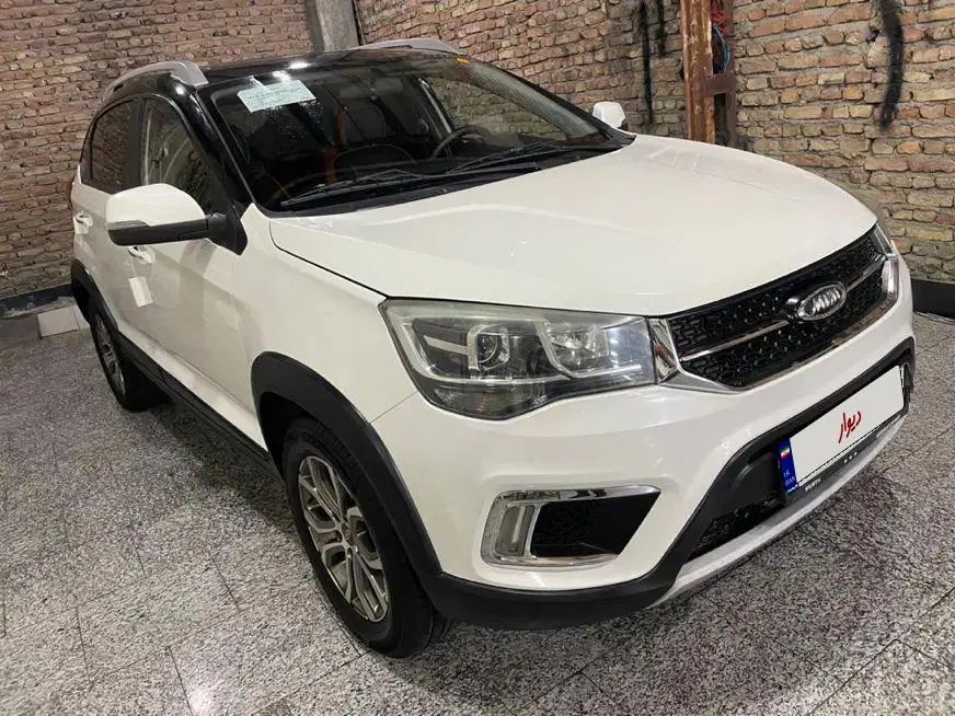 ام وی ام X22 دنده‌ای لاکچری - 1396