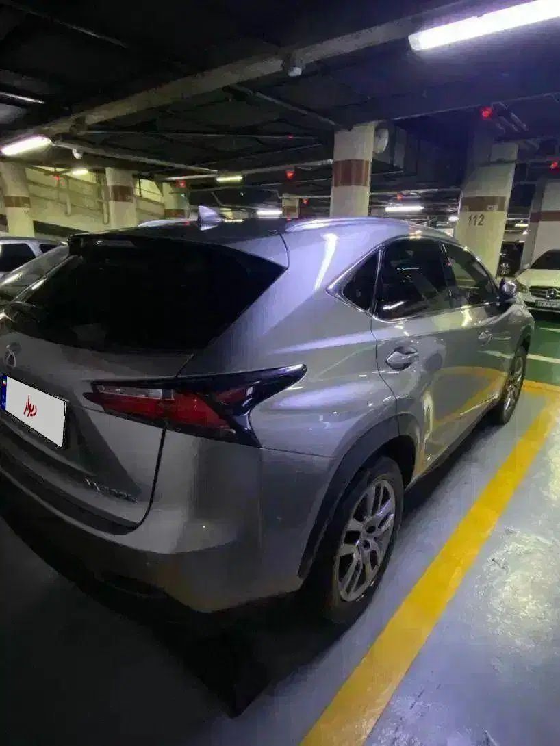 لکسوس NX هیبرید 300H - 2016