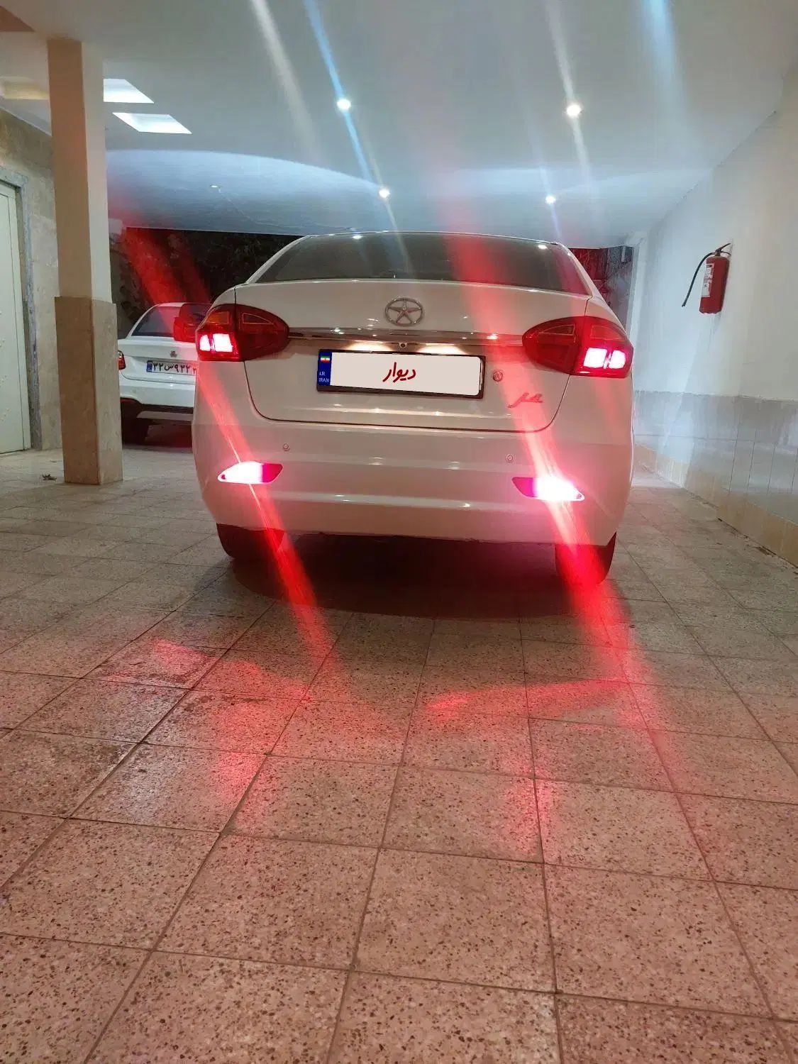 جک J4 اتوماتیک ساده - 1401