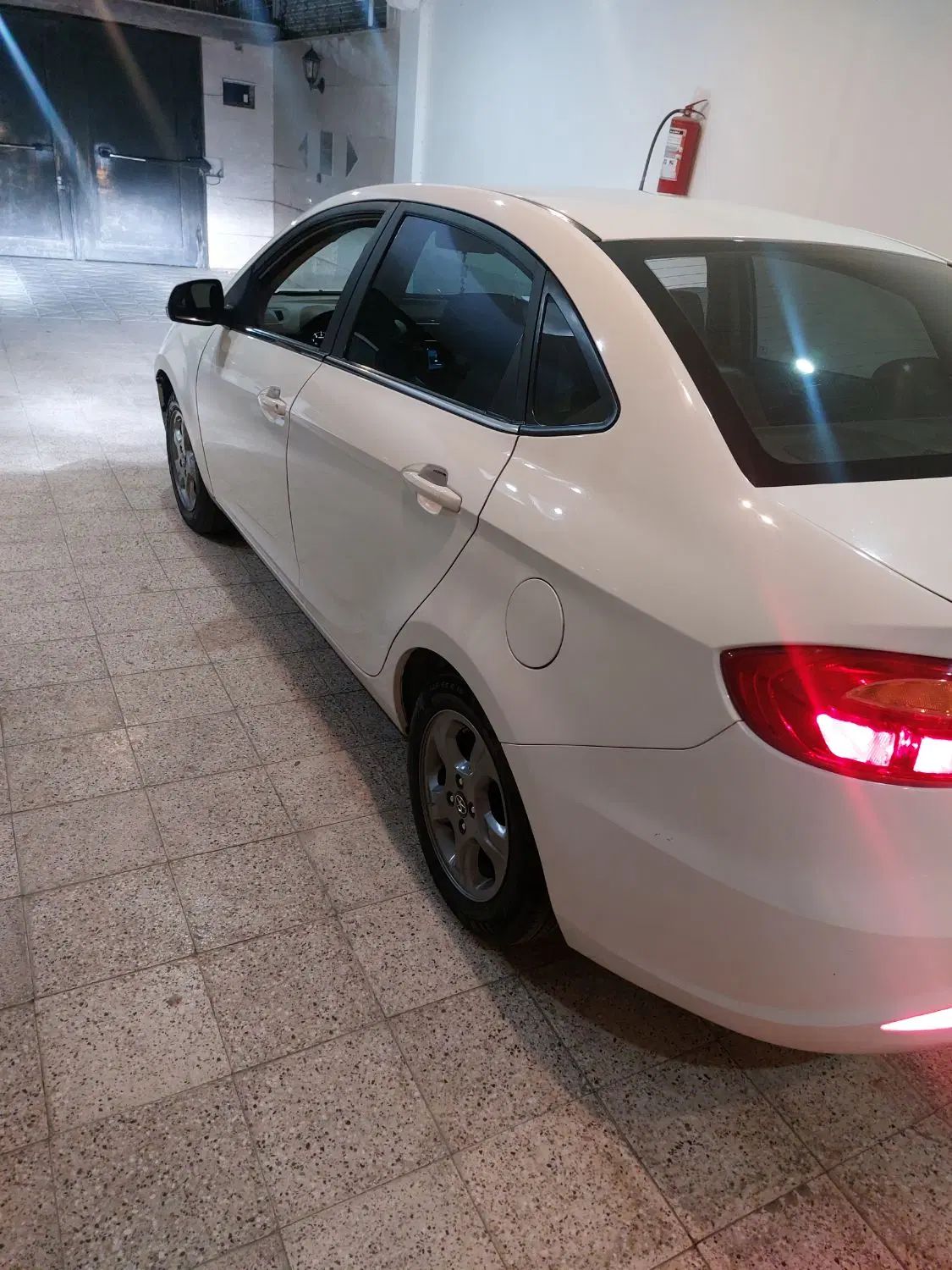 جک J4 اتوماتیک ساده - 1401