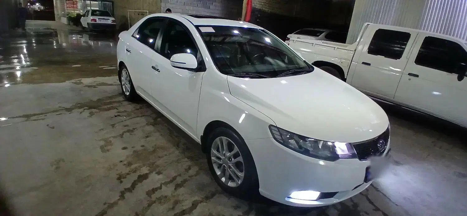 کیا سراتو 2.0 لیتر اتوماتیک GT لاین - 2017