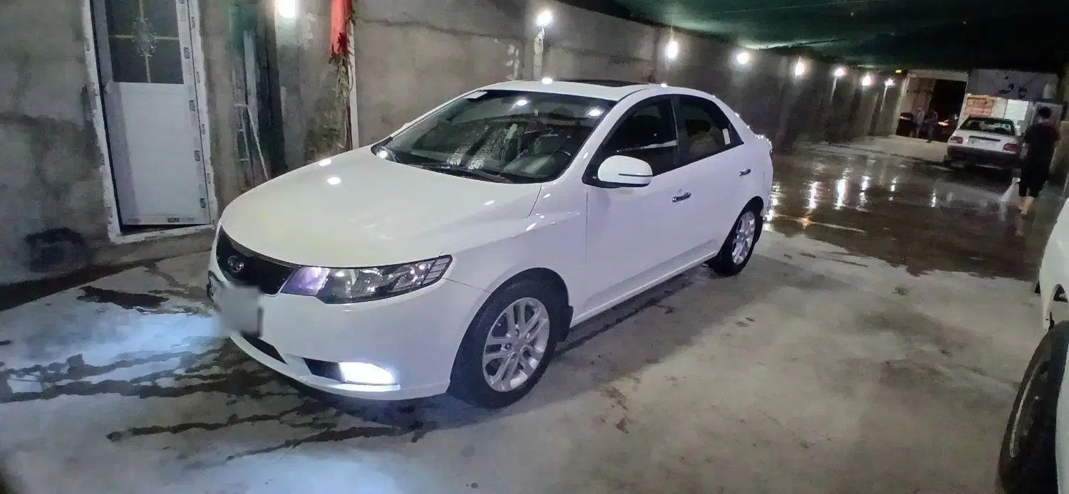 کیا سراتو 2.0 لیتر اتوماتیک GT لاین - 2017