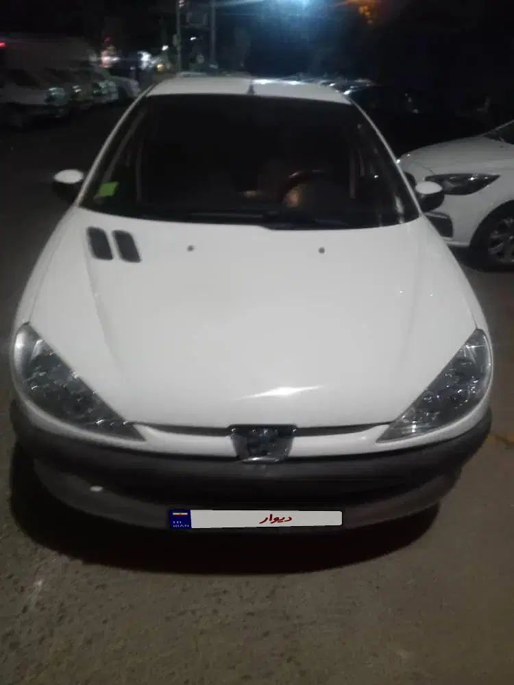 پژو ۲۰۶ صندوق دار v8 - 1392