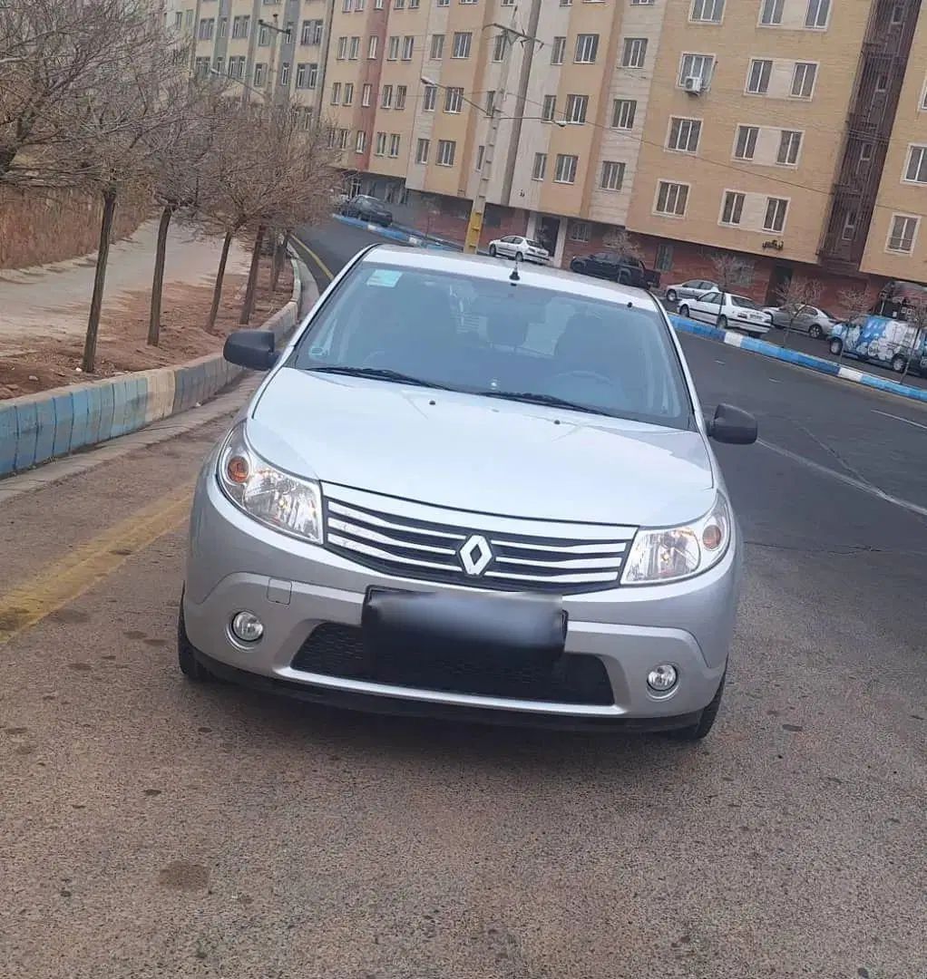 رنو ساندرو دنده ای - 1395