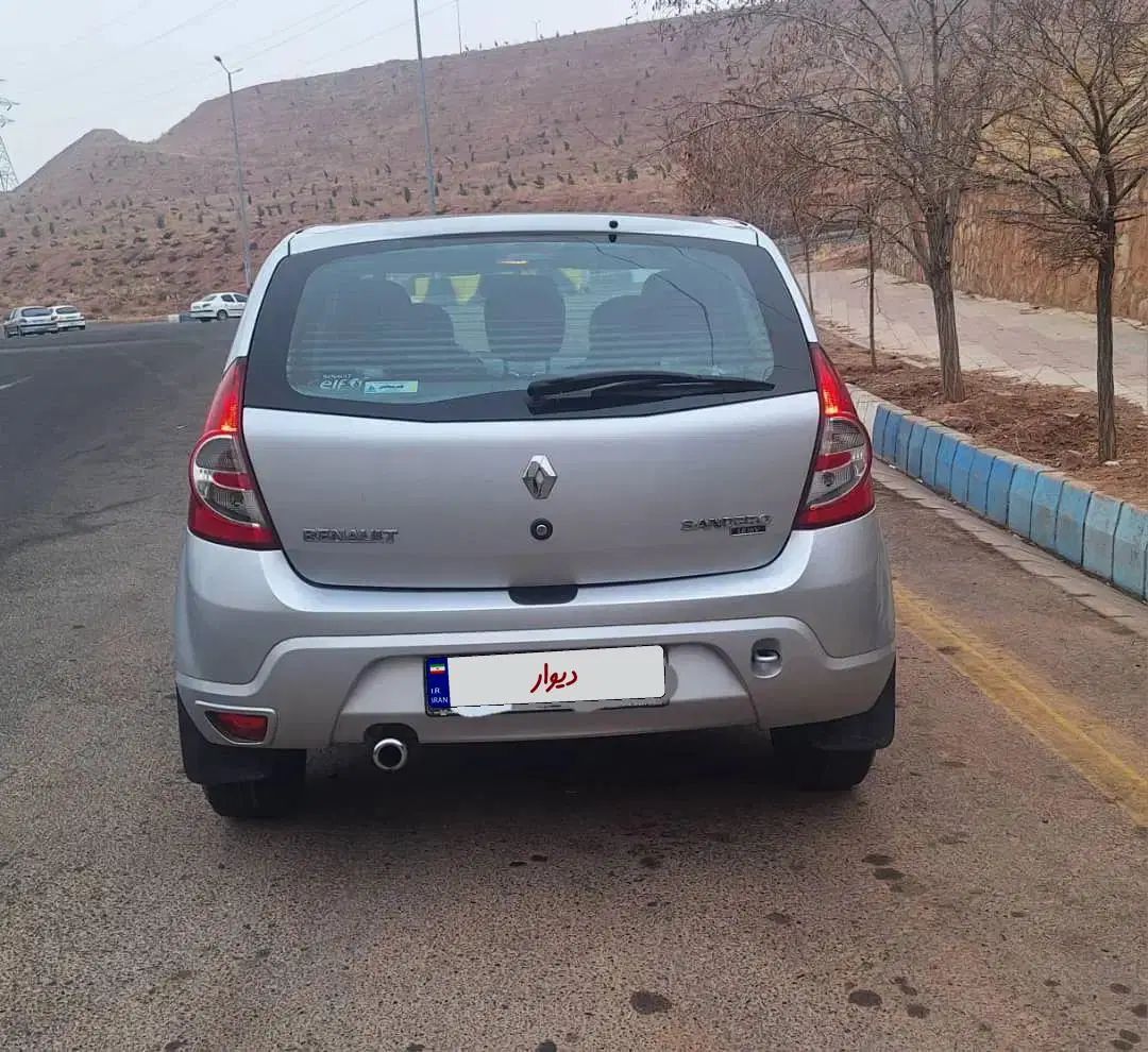 رنو ساندرو دنده ای - 1395