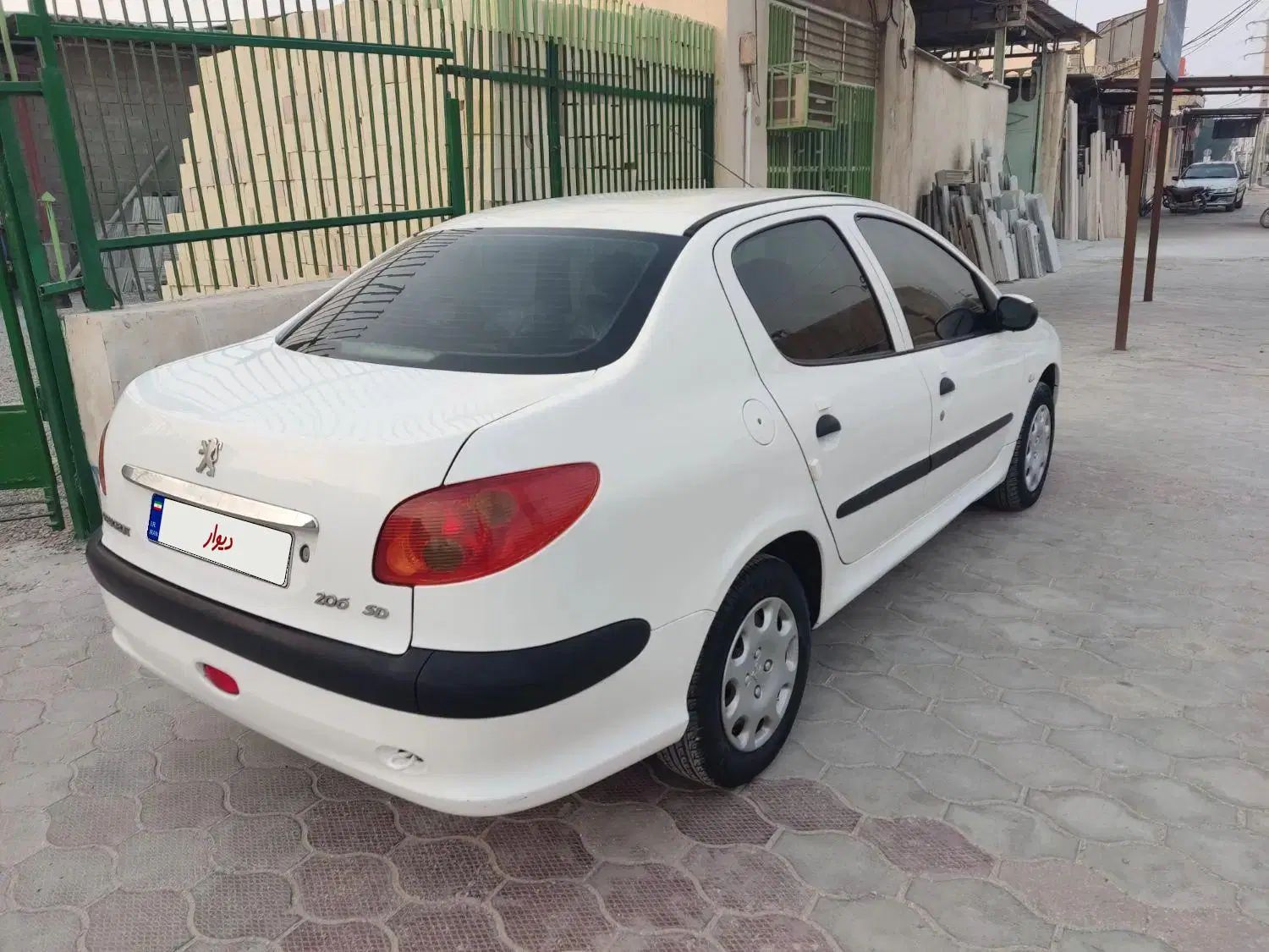 پژو ۲۰۶ صندوق دار v8 - 1400