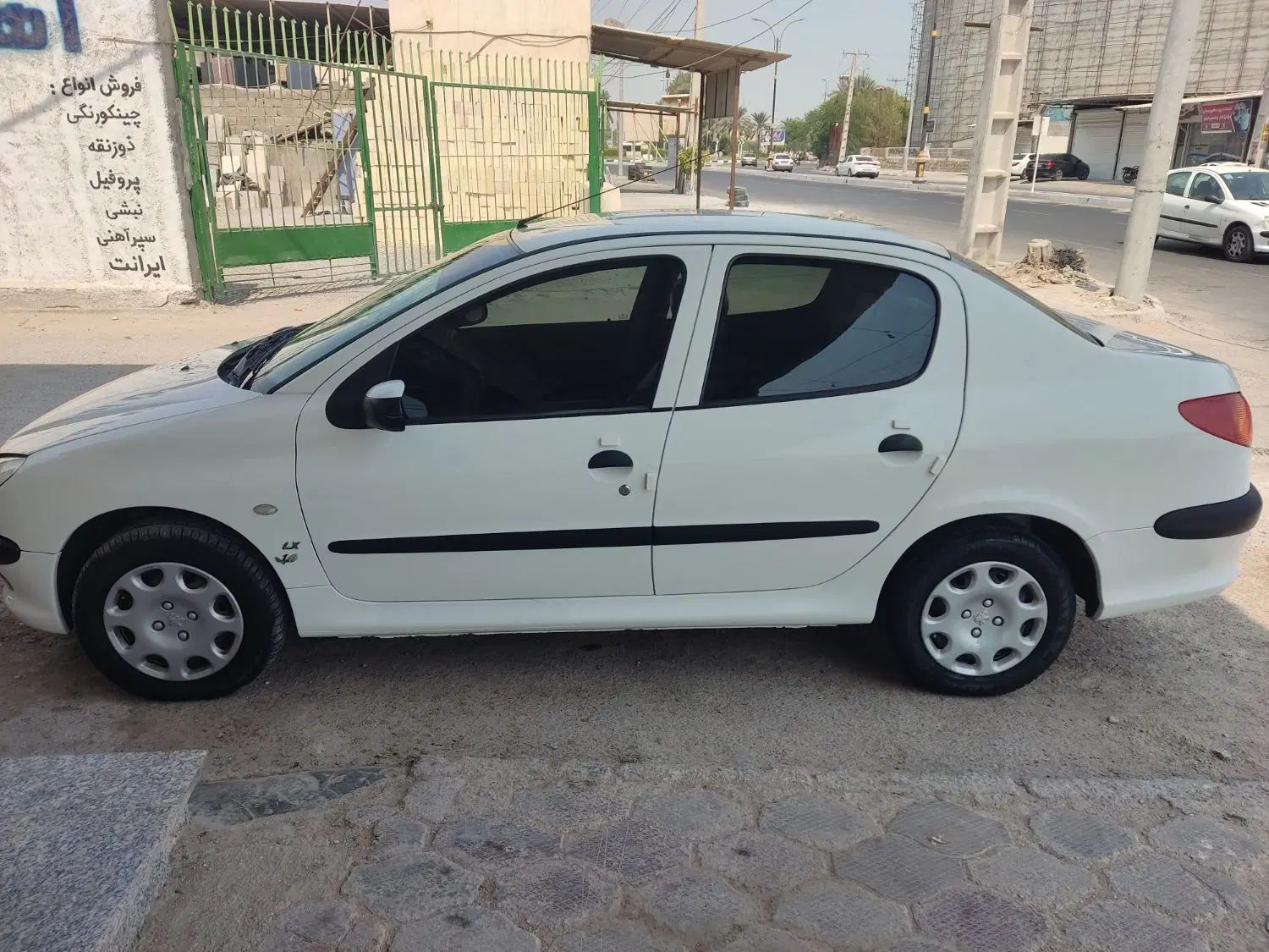 پژو ۲۰۶ صندوق دار v8 - 1400
