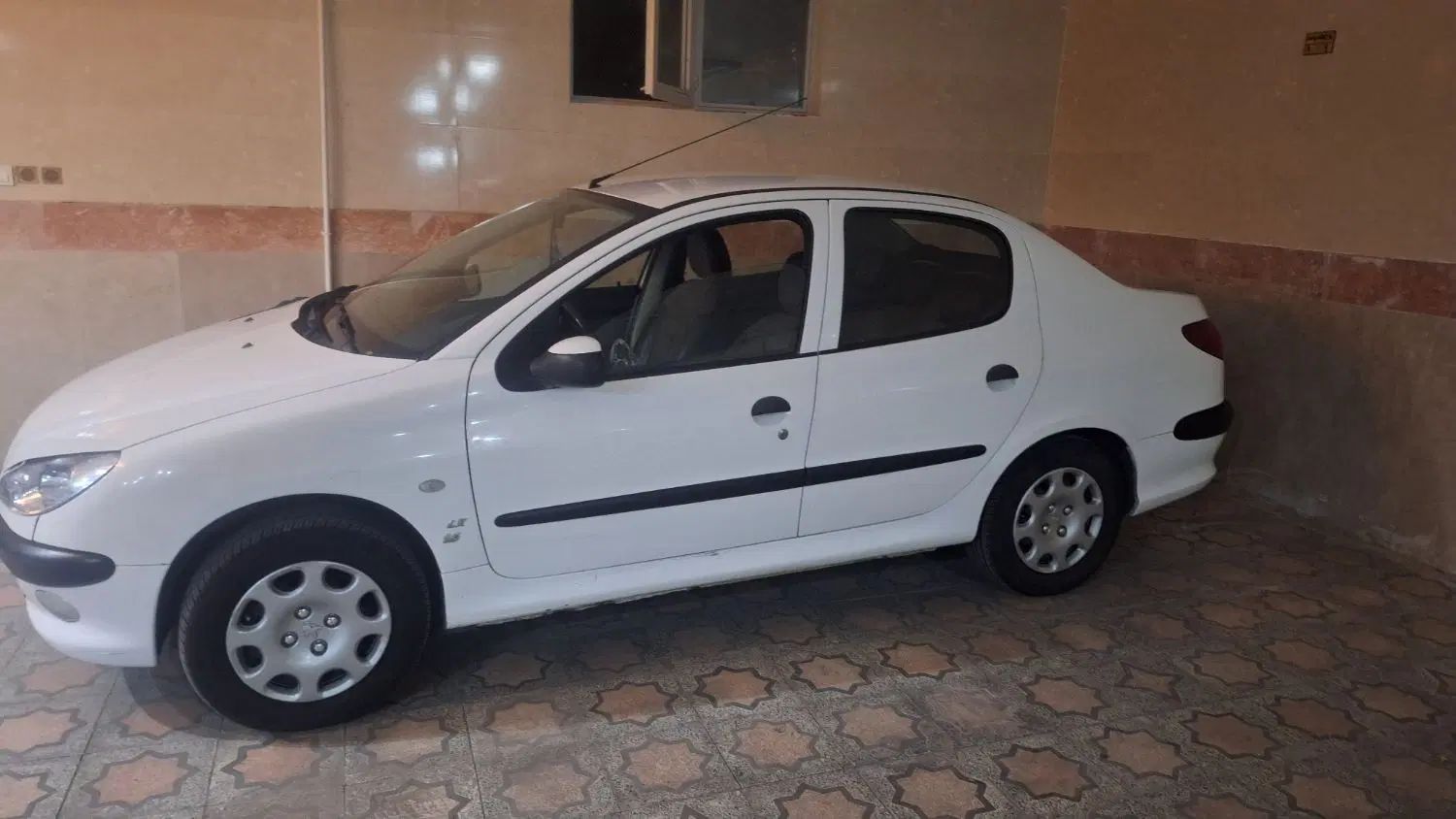 پژو ۲۰۶ صندوق دار v8 - 1397