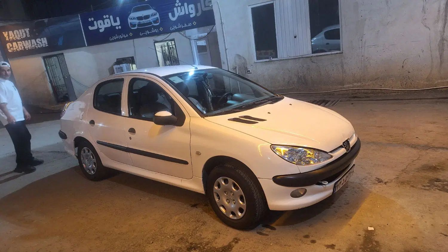 پژو ۲۰۶ صندوق دار v8 - 1397