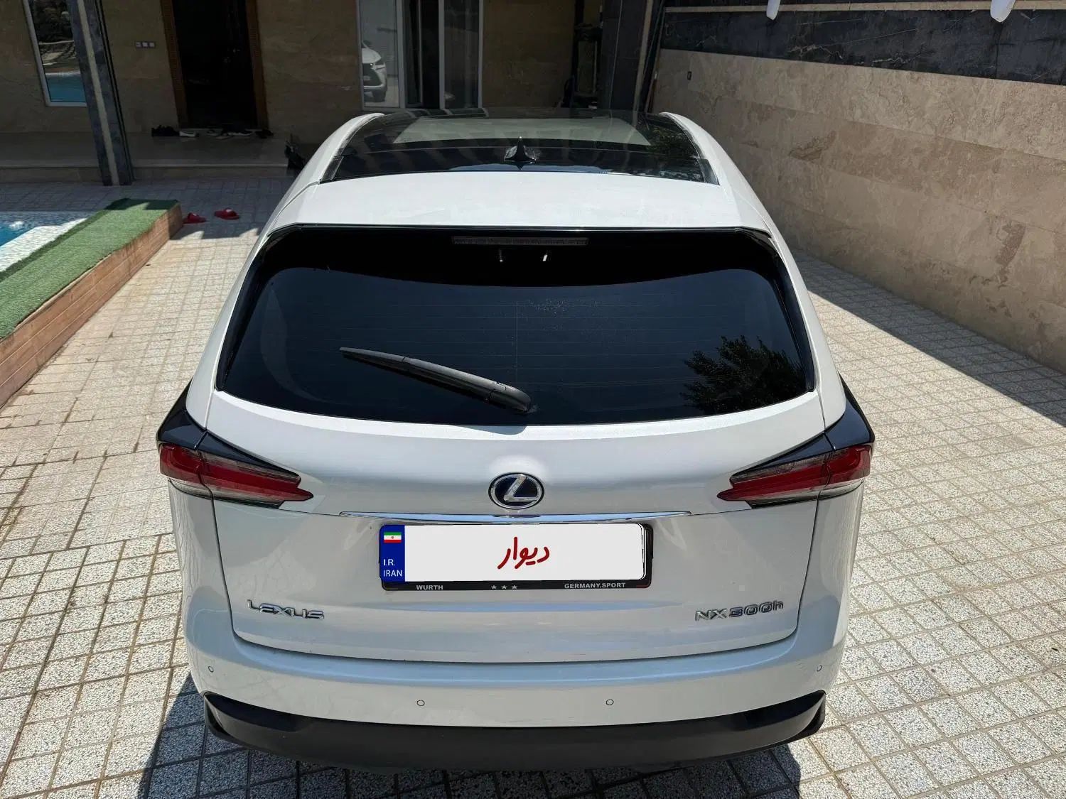 لکسوس NX هیبرید 300H - 2017