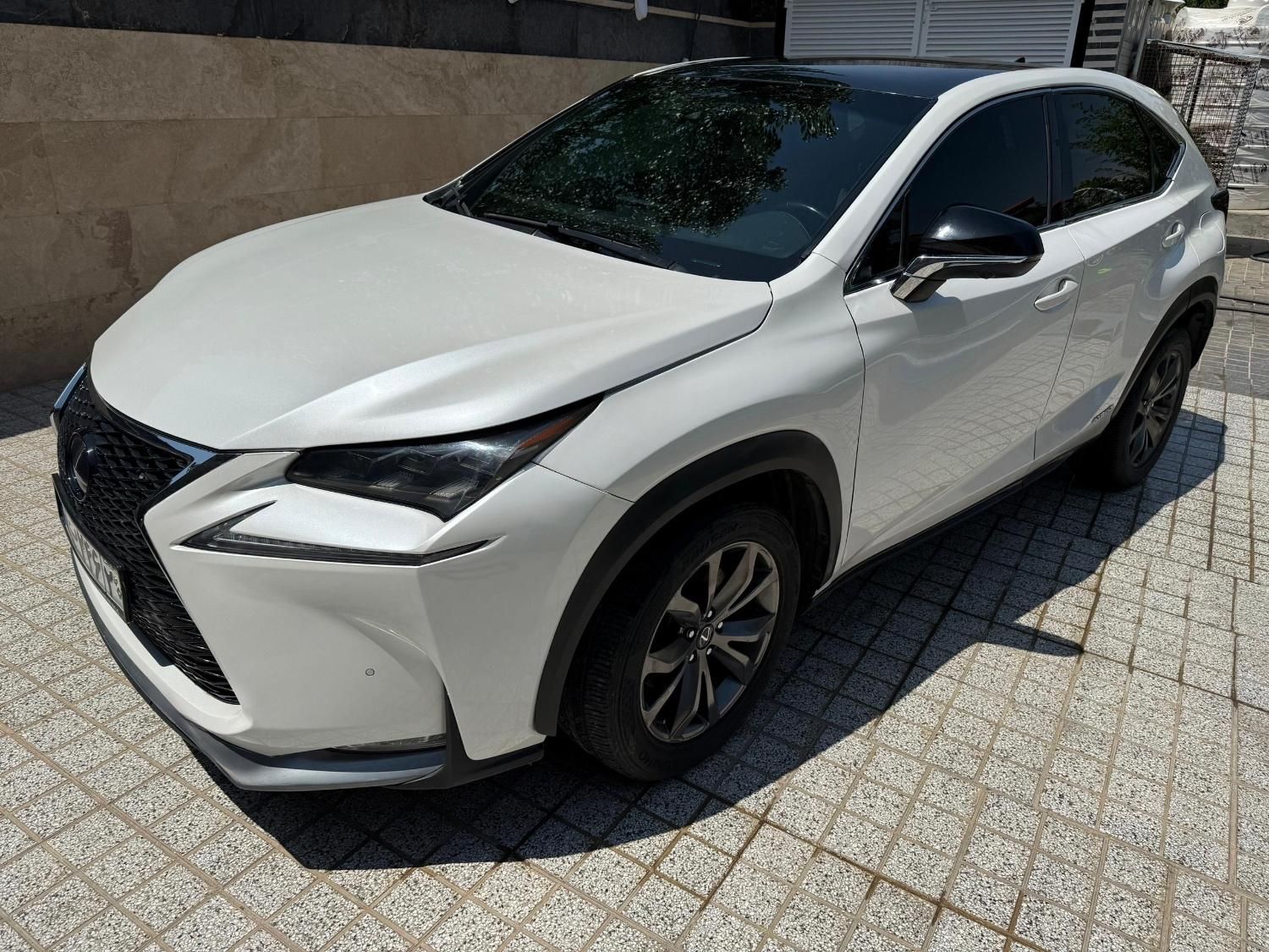 لکسوس NX هیبرید 300H - 2017