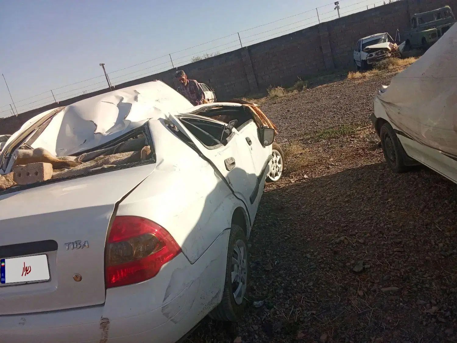 تیبا صندوق دار SL - 1392
