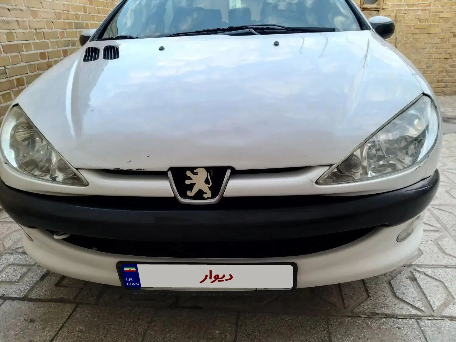 پژو ۲۰۶ صندوق دار v8 - 1393
