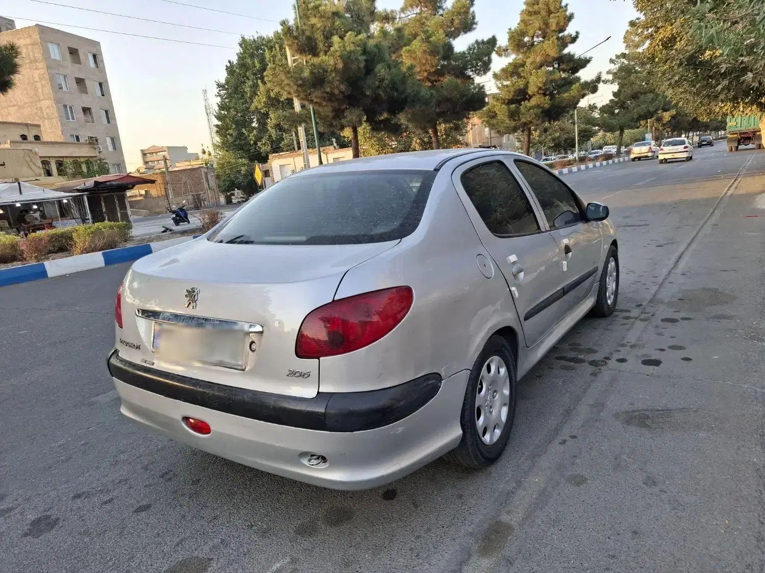پژو ۲۰۶ صندوق دار v8 - 1385