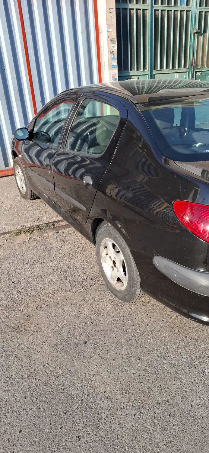 پژو ۲۰۶ صندوق دار v8 - 1390