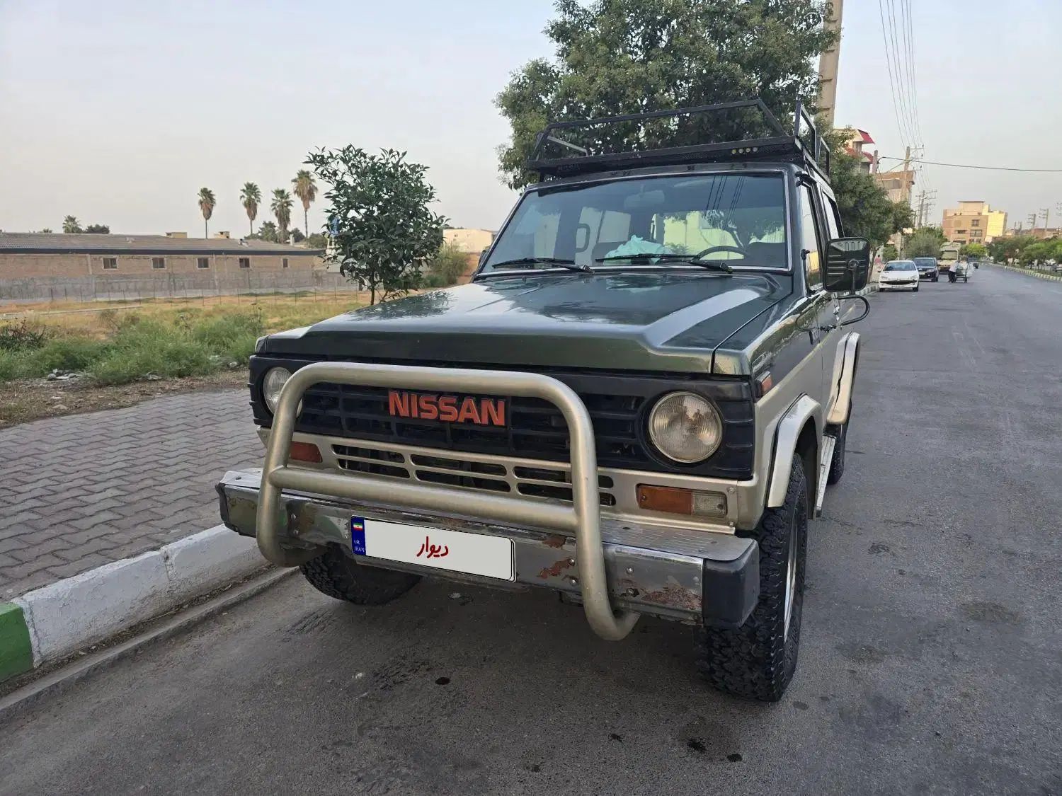 نیسان پاترول دو درب دنده‌ای - 1998