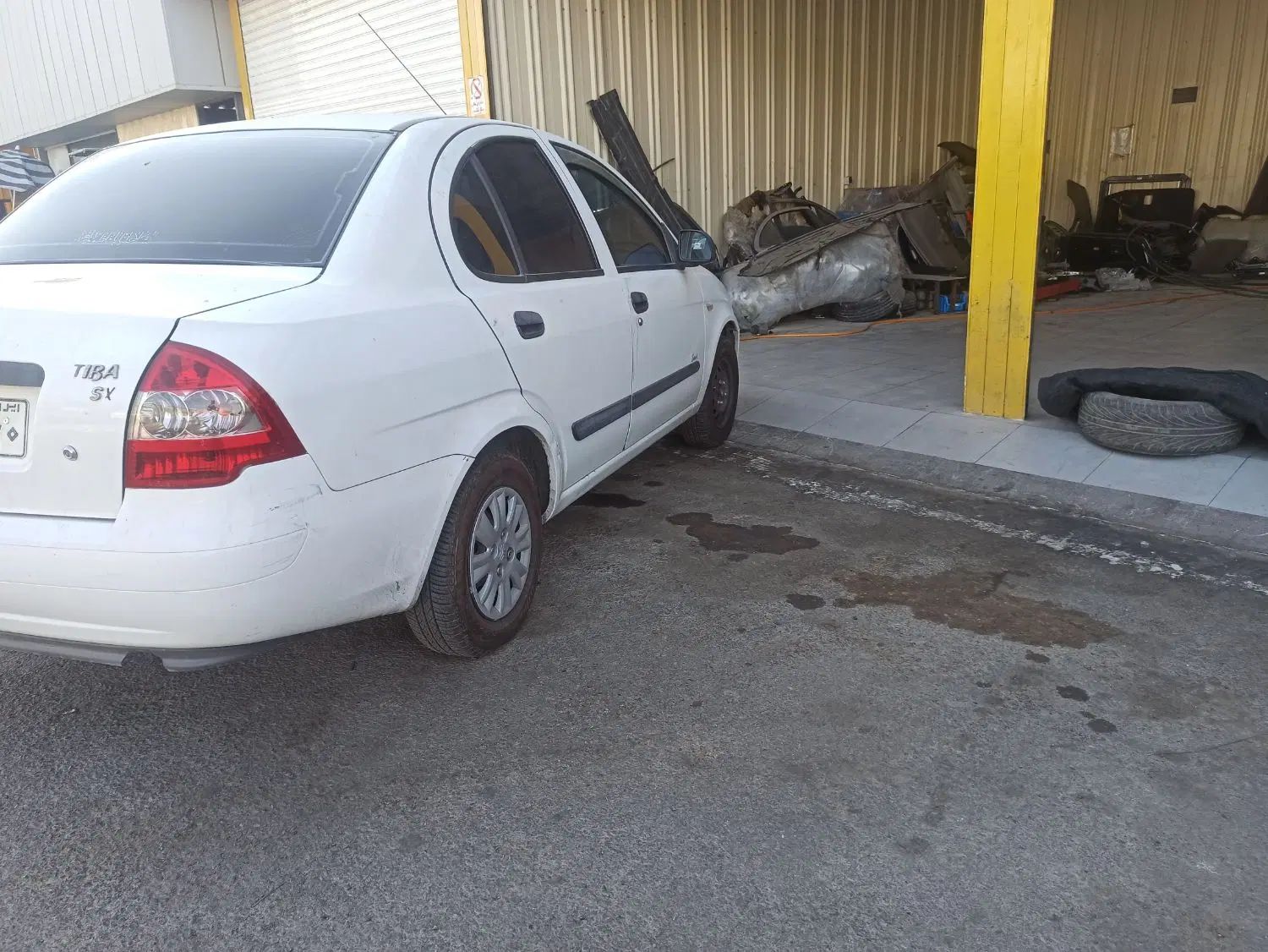 تیبا صندوق دار SX - 1392