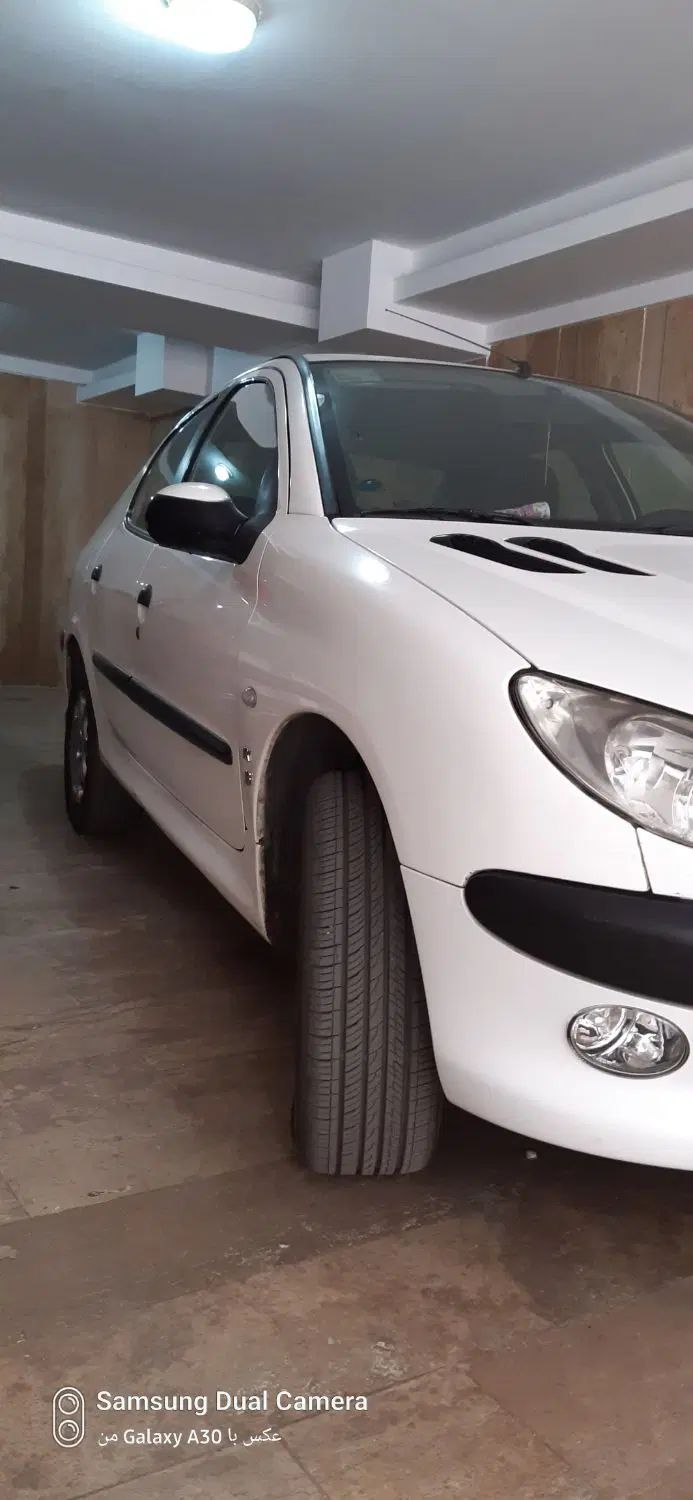پژو ۲۰۶ صندوق دار v8 - 1390