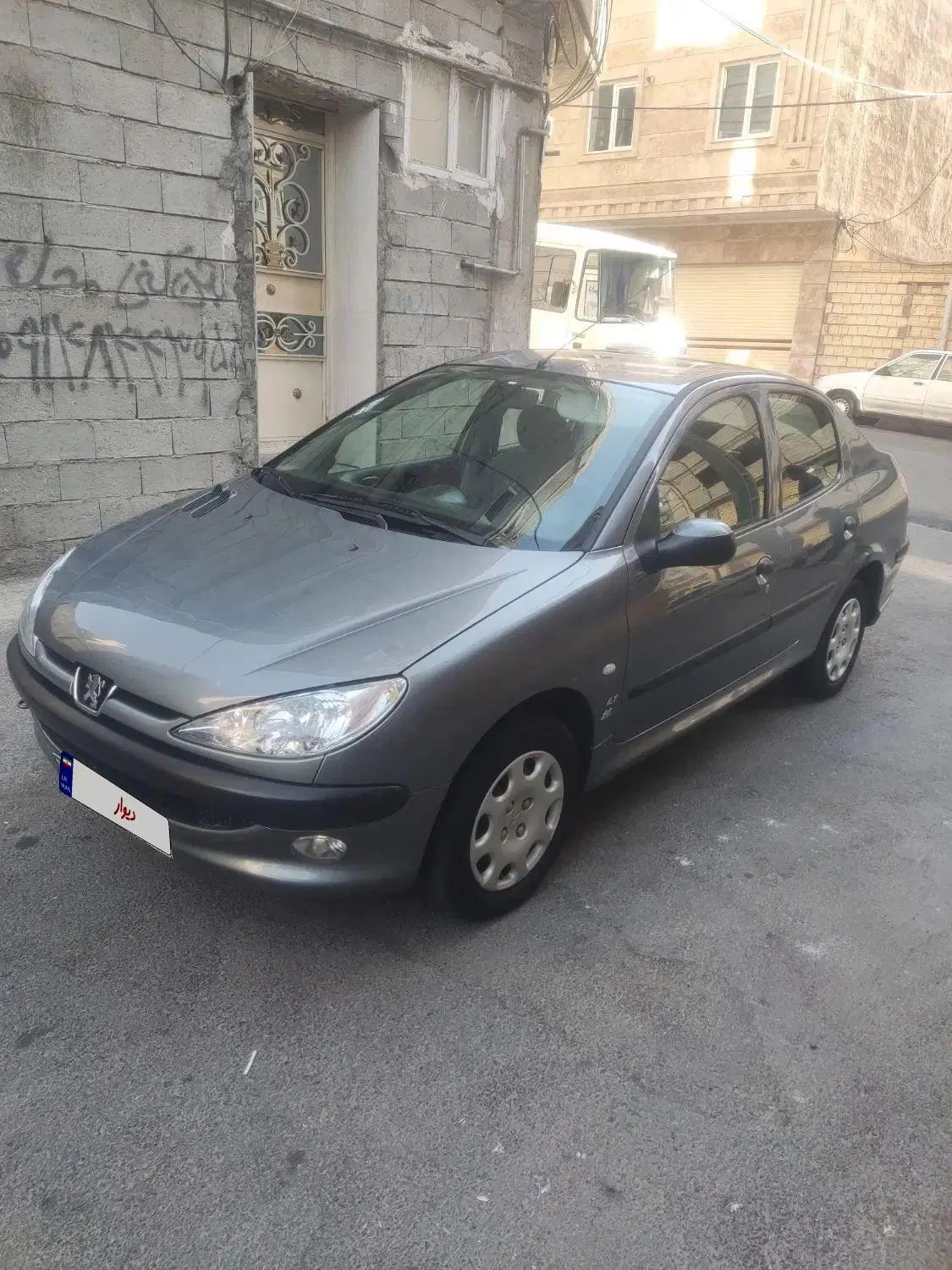 پژو ۲۰۶ صندوق دار v8 - 1396