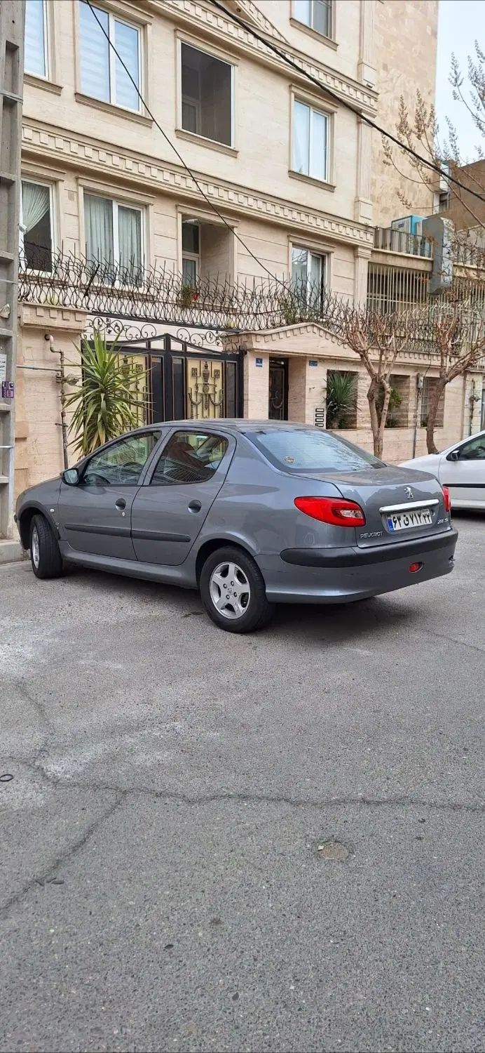 پژو ۲۰۶ صندوق دار v8 - 1396
