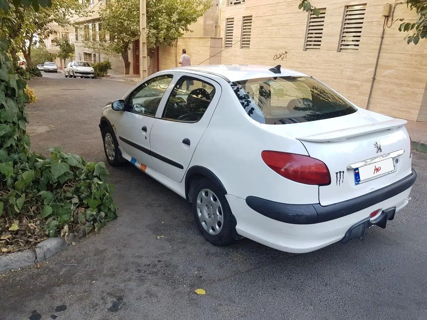 پژو ۲۰۶ صندوق دار v8 - 1394