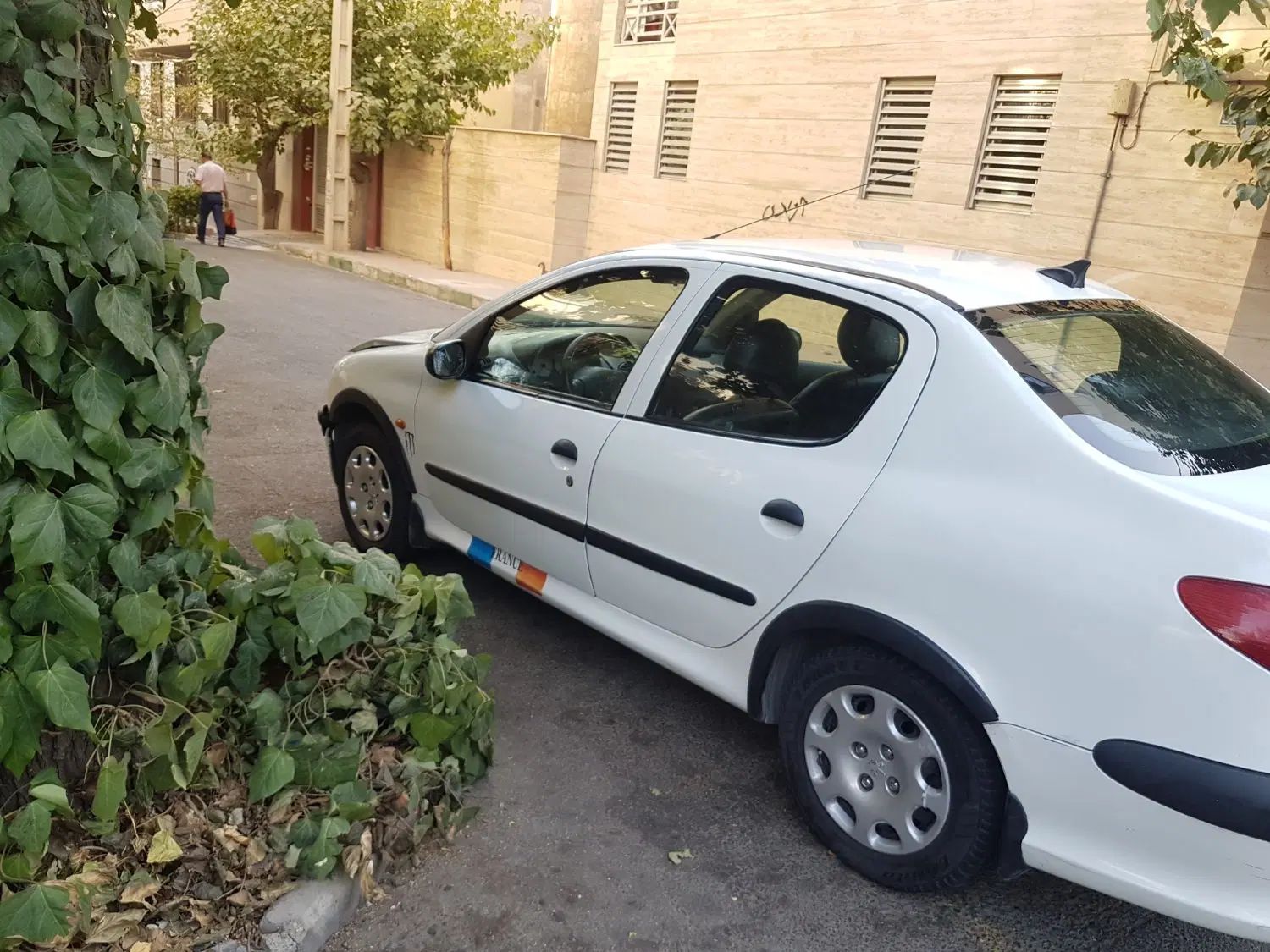 پژو ۲۰۶ صندوق دار v8 - 1394