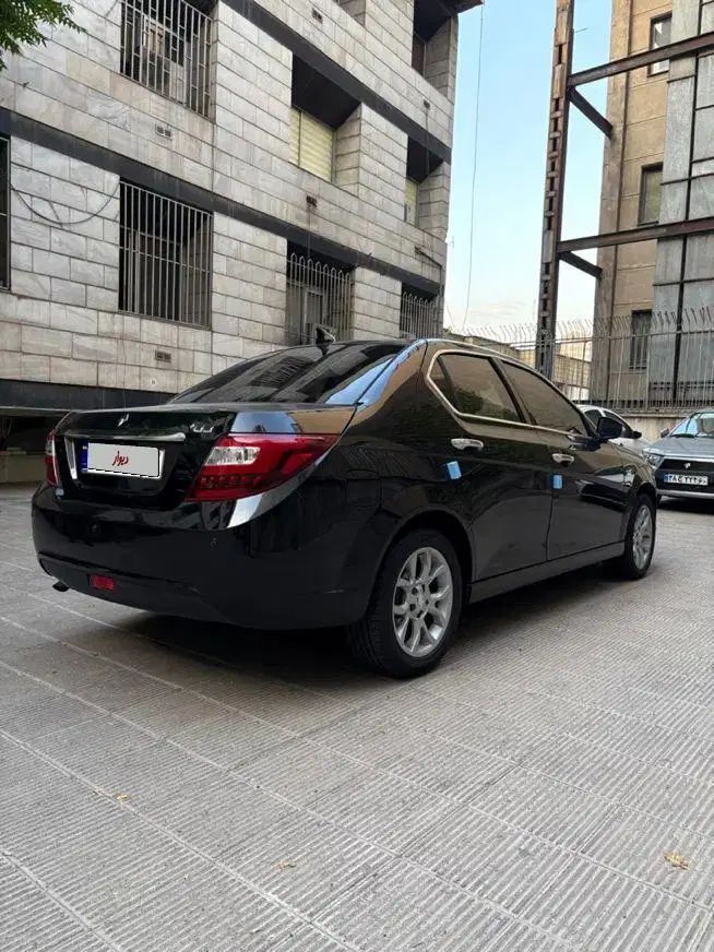 دنا پلاس توربو اتوماتیک - 1402