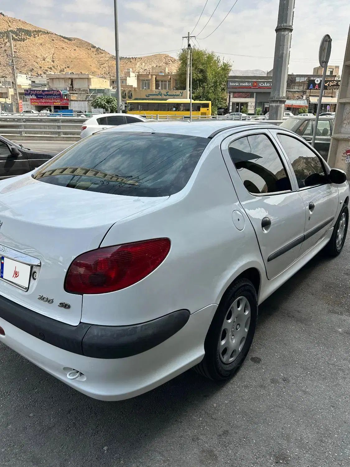پژو ۲۰۶ صندوق دار v8 - 1395