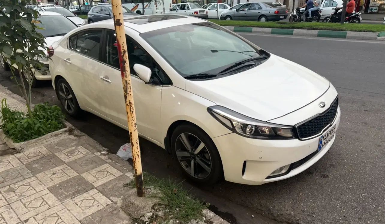 کیا سراتو 2.0 لیتر اتوماتیک GT لاین - 2017