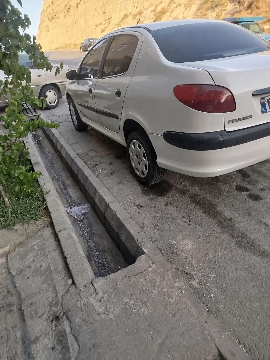 پژو ۲۰۶ صندوق دار v8 - 1388