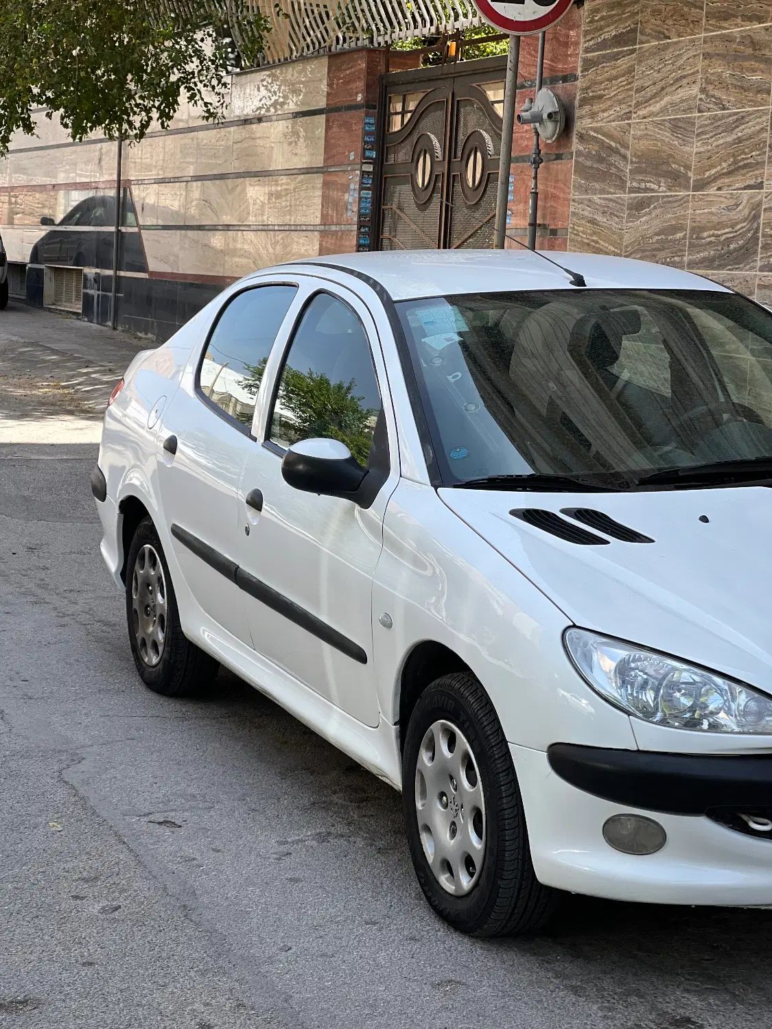 پژو ۲۰۶ صندوق دار v8 - 1396