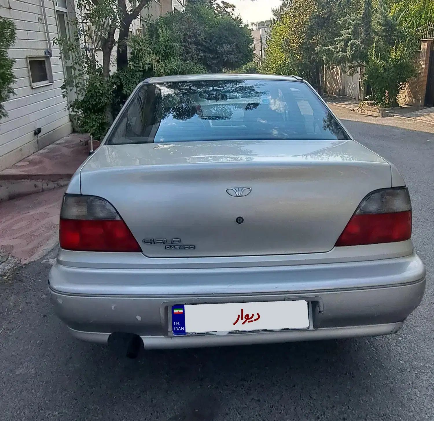 دوو سیلو سدان - 1382