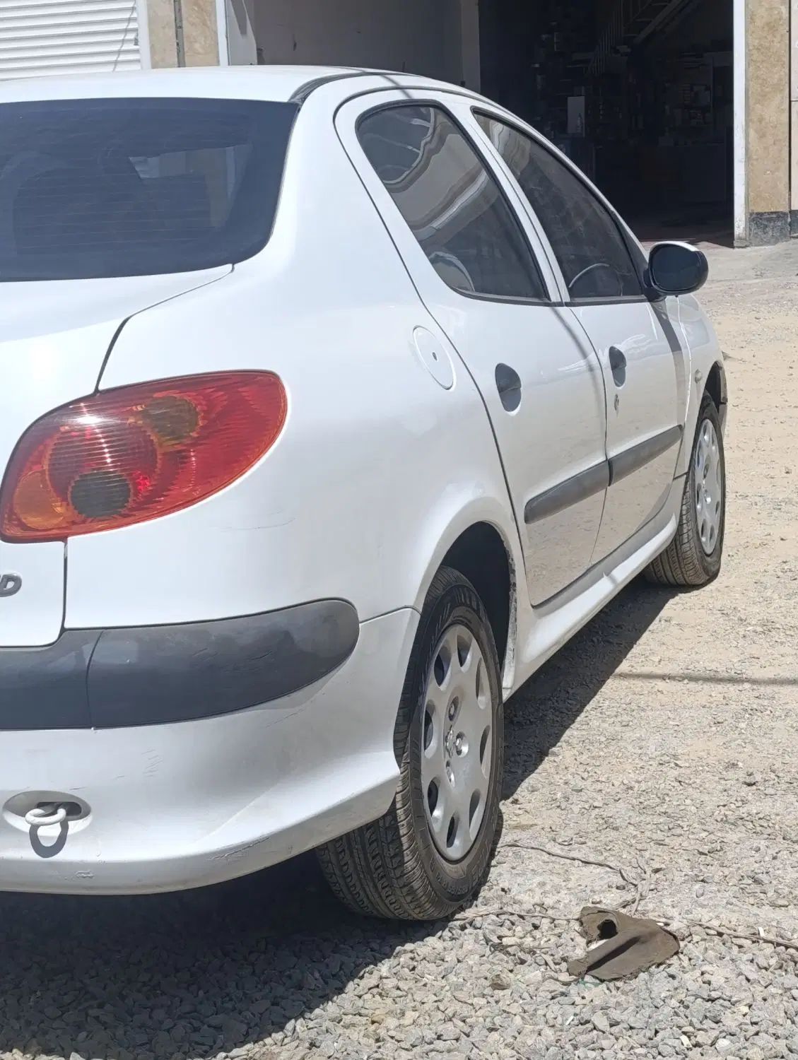 پژو ۲۰۶ صندوق دار v8 - 1393