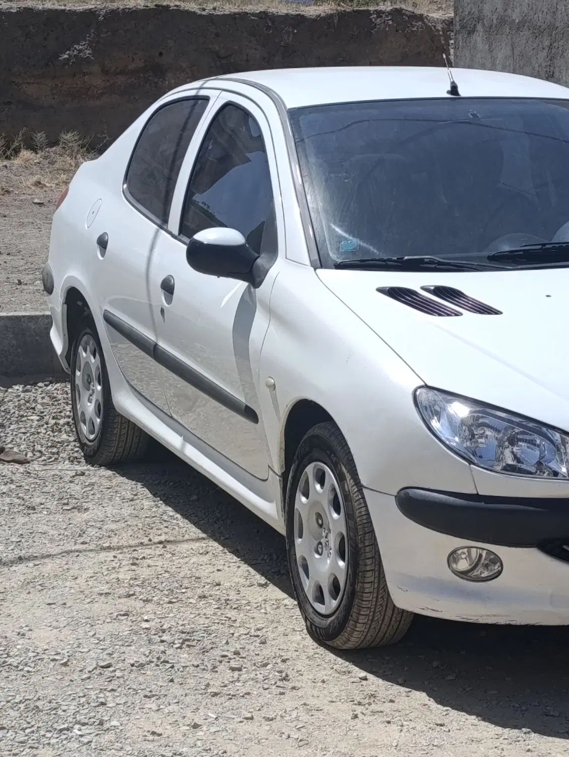 پژو ۲۰۶ صندوق دار v8 - 1393