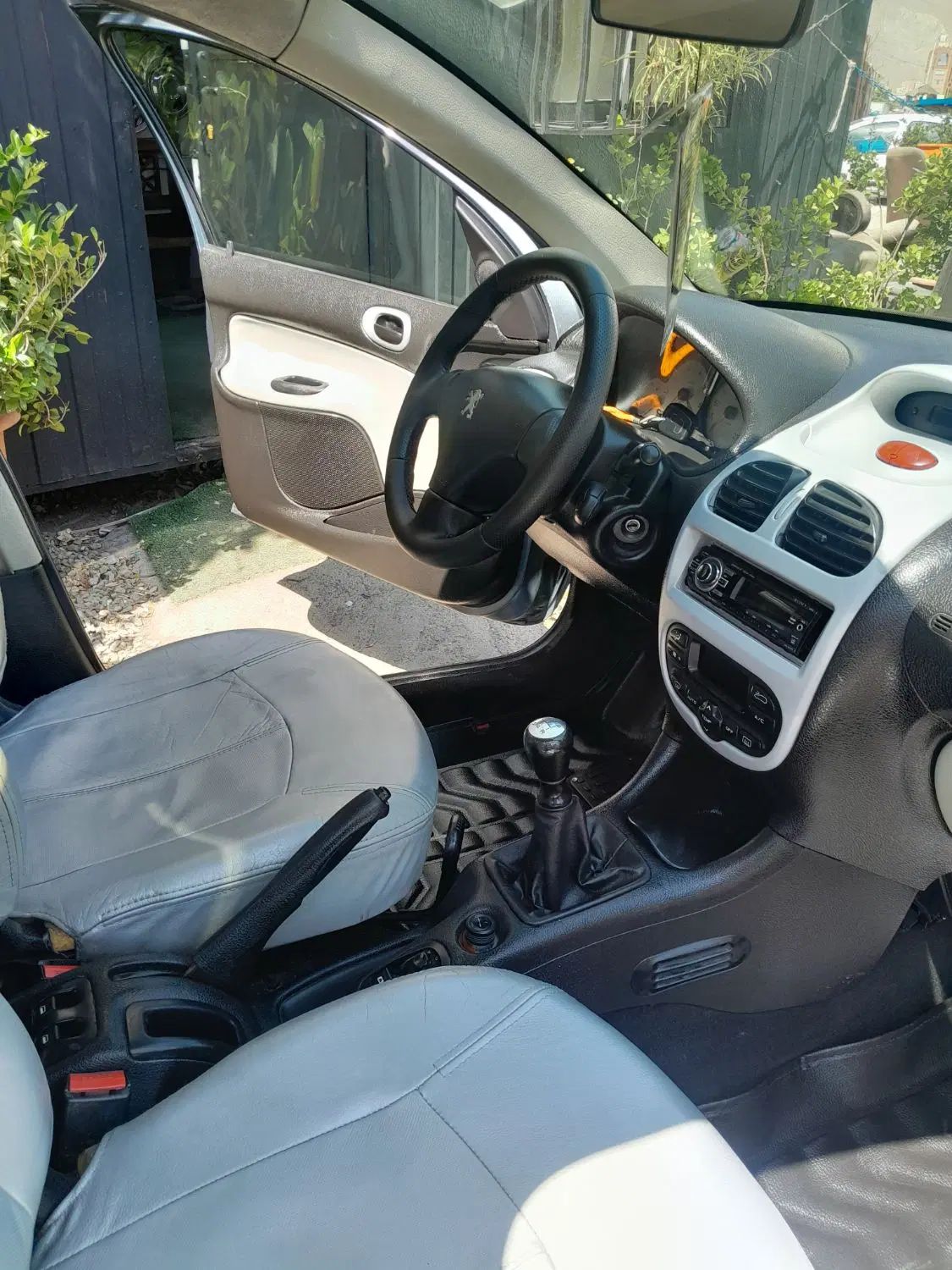 پژو ۲۰۶ صندوق دار v8 - 1388