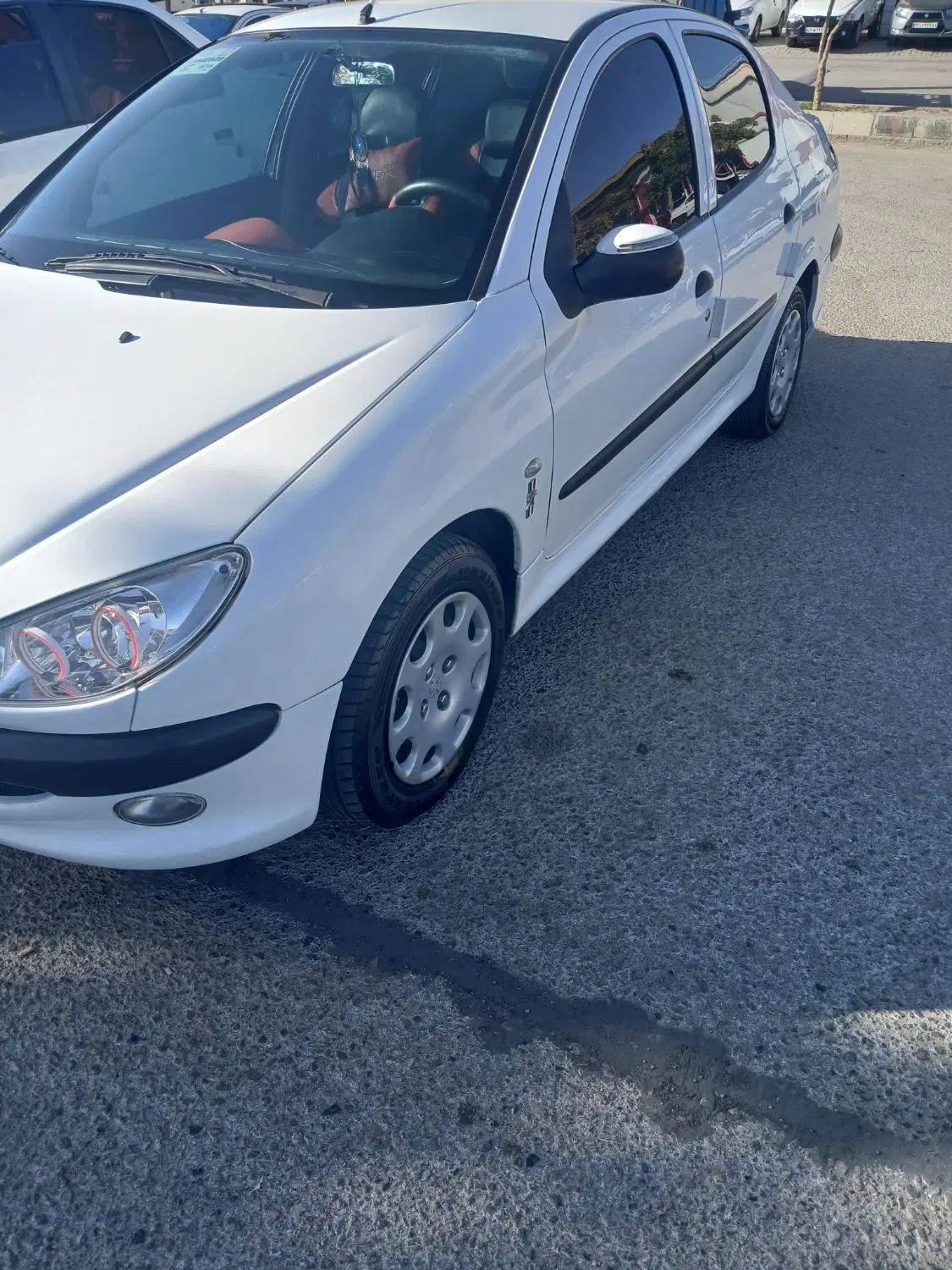 پژو ۲۰۶ صندوق دار v8 - 1392