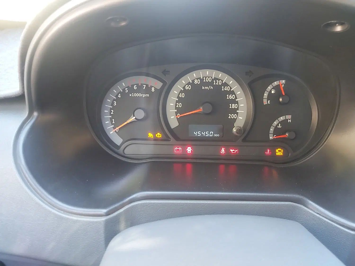 تیبا صندوق دار SX - 1400