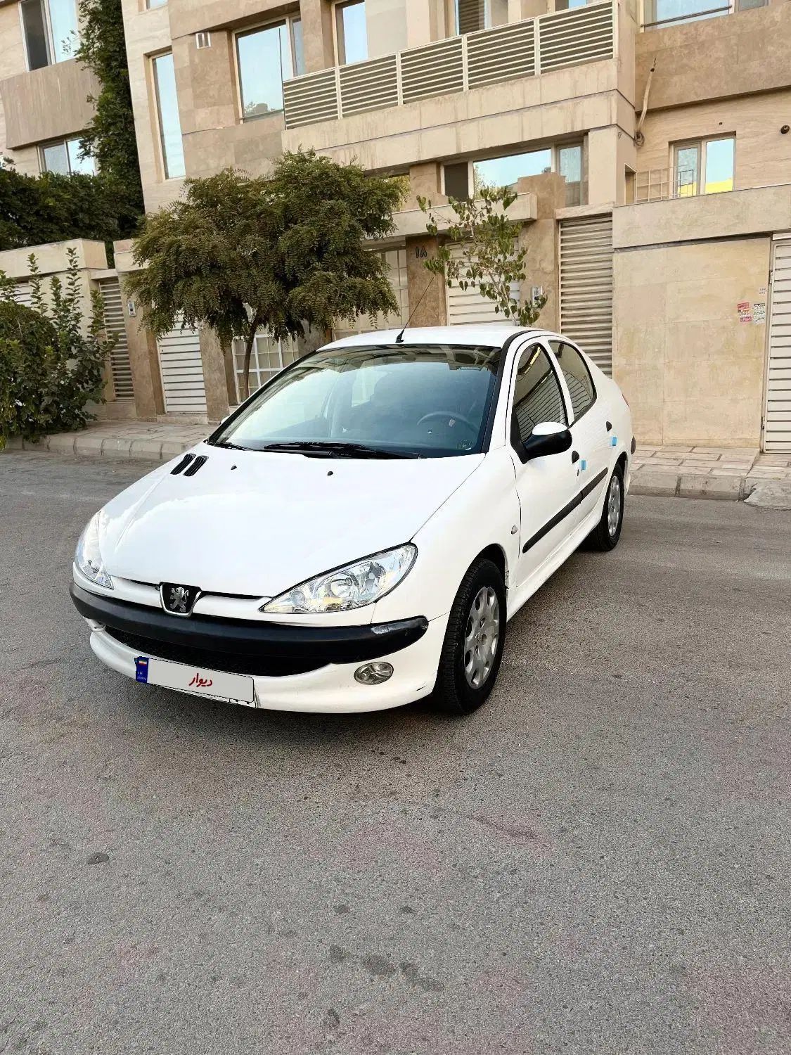 پژو ۲۰۶ صندوق دار v8 - 1390