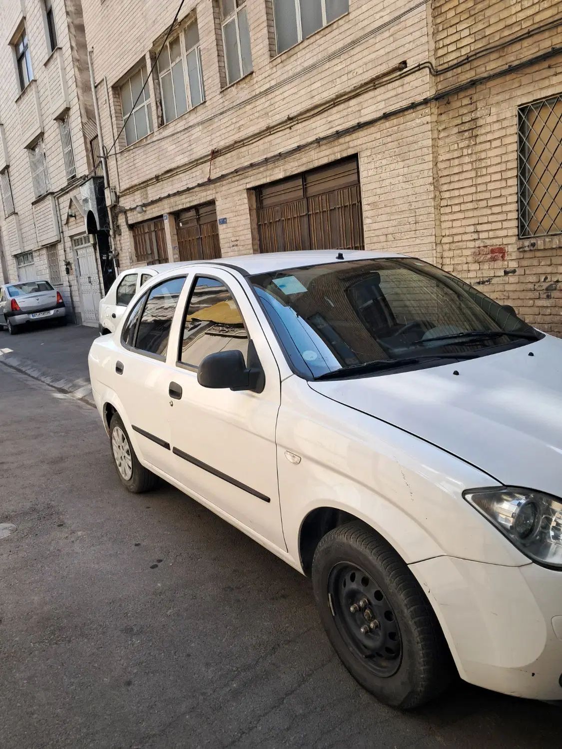 تیبا صندوق دار SX - 1401