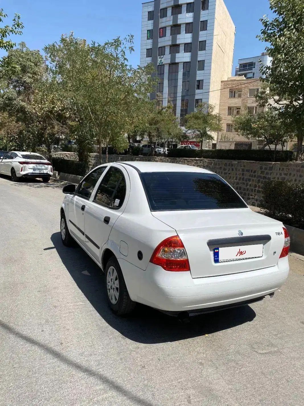 تیبا صندوق دار SX - 1401