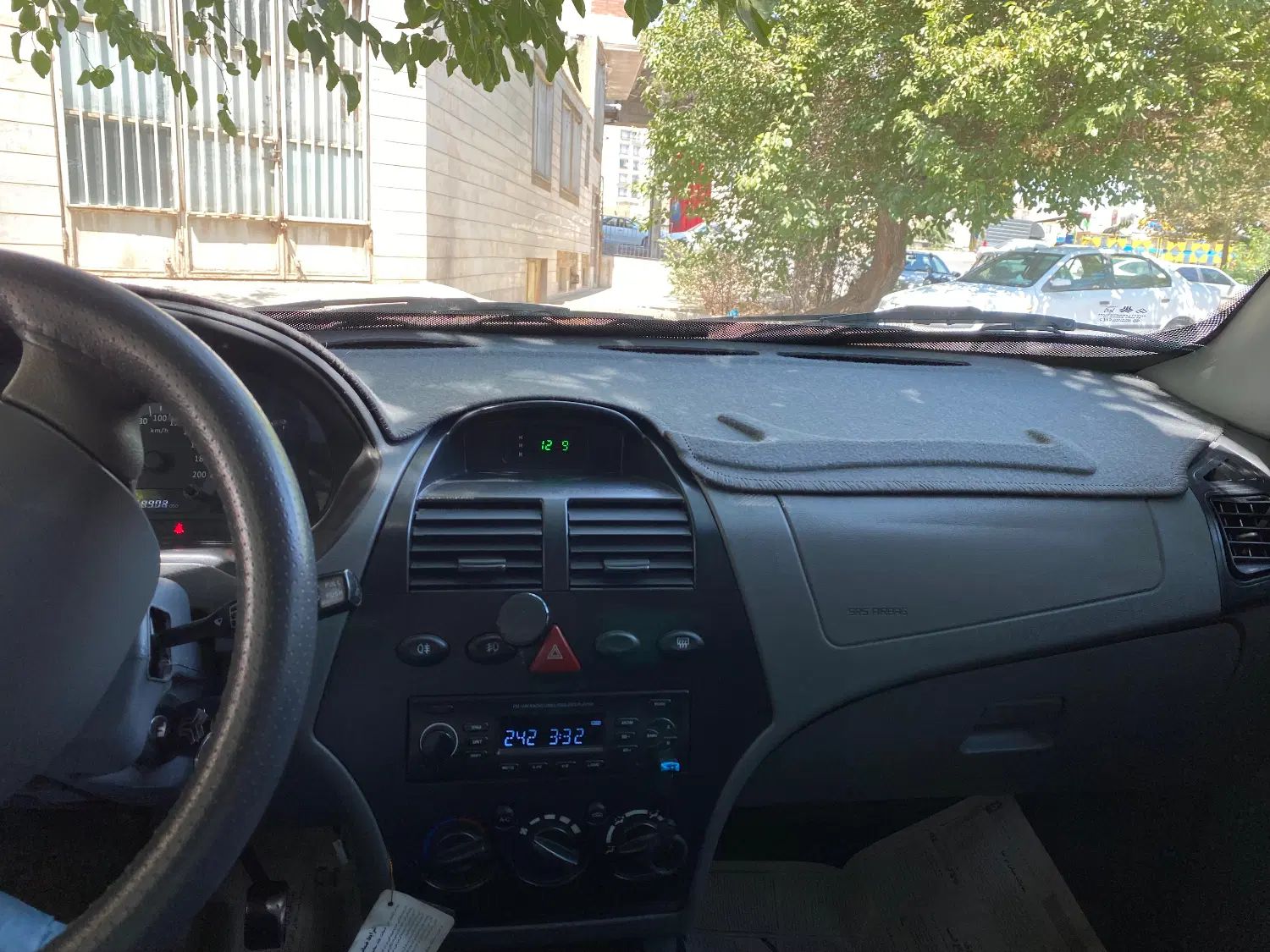 تیبا صندوق دار SX - 1401