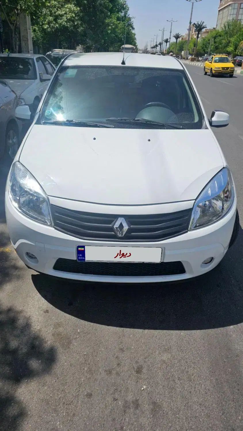 خودرو رنو، ساندرو آگهی ann_20400435