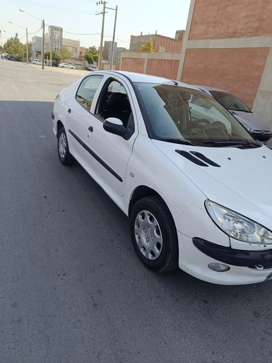 پژو ۲۰۶ صندوق دار v8 - 1393