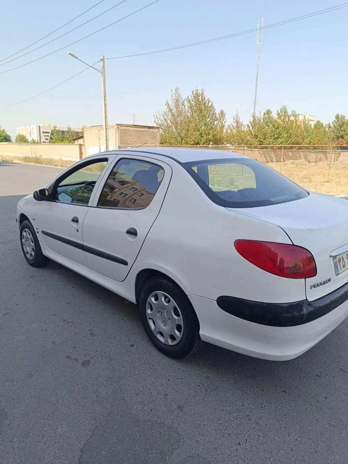 پژو ۲۰۶ صندوق دار v8 - 1393