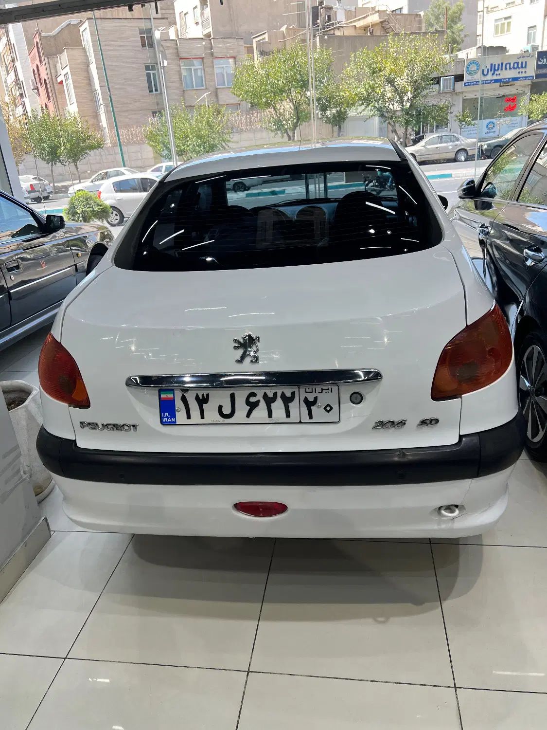 پژو ۲۰۶ صندوق دار v8 - 1393