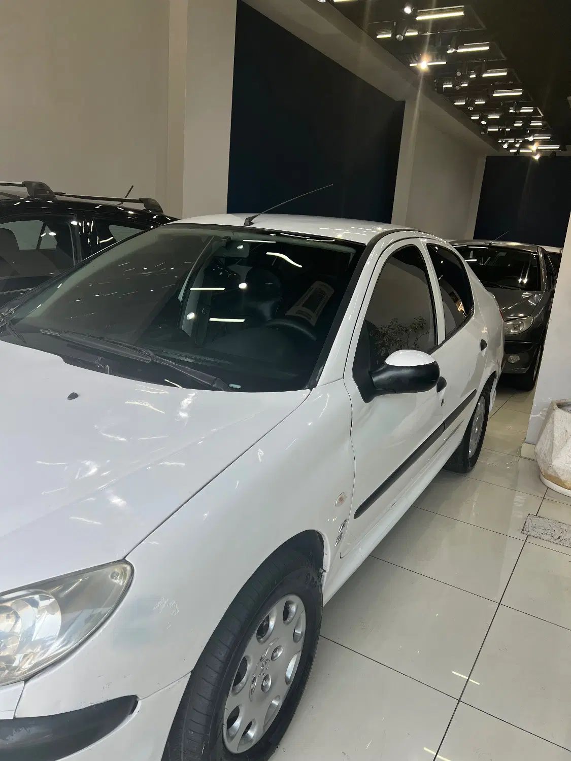 پژو ۲۰۶ صندوق دار v8 - 1393