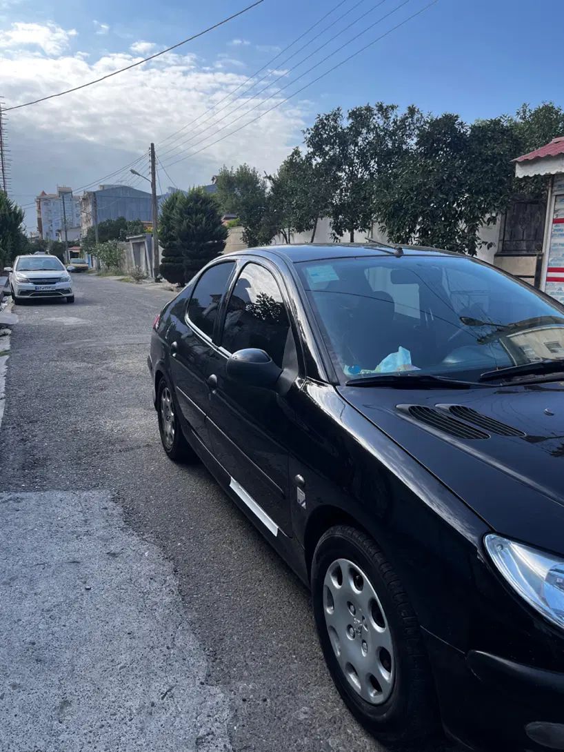 پژو ۲۰۶ صندوق دار v8 - 1397