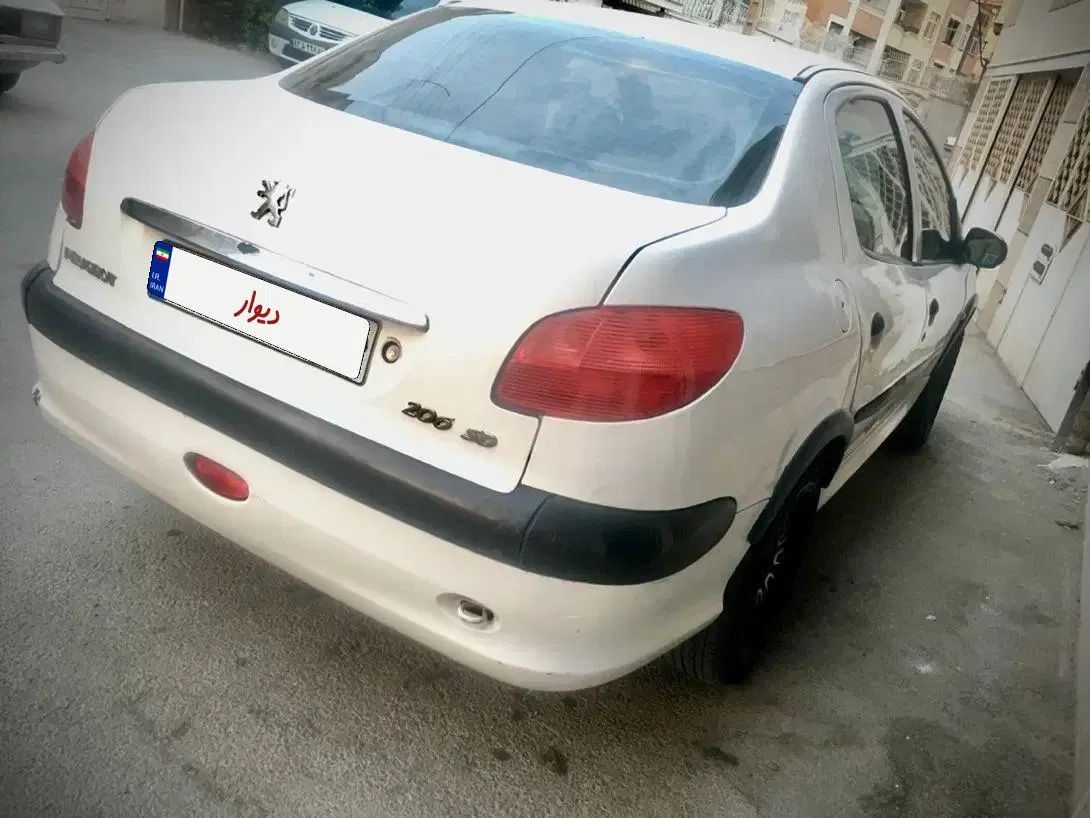 پژو ۲۰۶ صندوق دار v8 - 1390