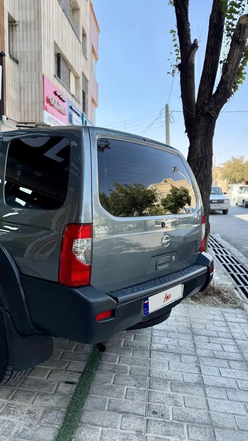 نیسان رونیز دنده‌ای - 1387